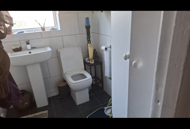 Double room in beautiful house with garden Main Photo