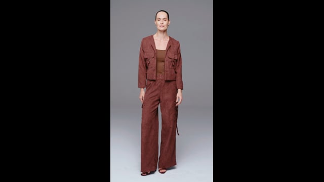 Calça Pantalona Cargo Veludo Cotele Isadora