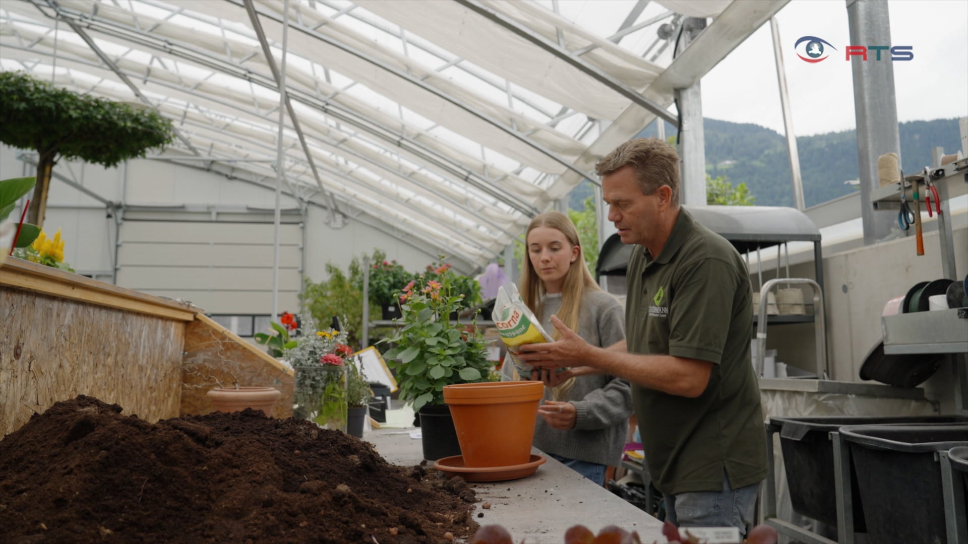 klimafreundlich-saniert-auszeichnung-fuer-schwarzacher-gartenbaubetrieb-tautermann