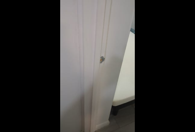 No Bills/Council. Double room for &pound;500. Couples OK Main Photo