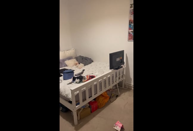 Room available in Battersea Main Photo