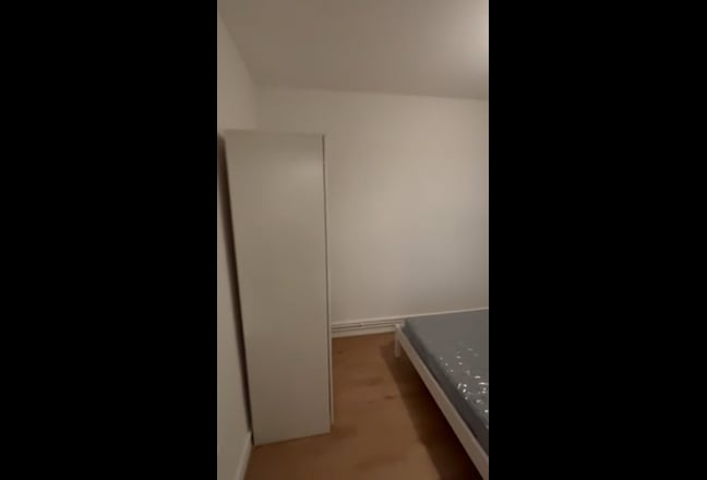 Housemate wanted in central London✨  Main Photo