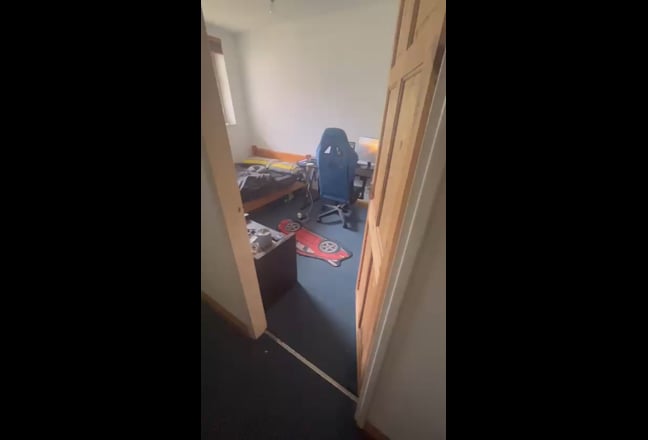 Double room in 2-bed flat with lounge & garden Main Photo