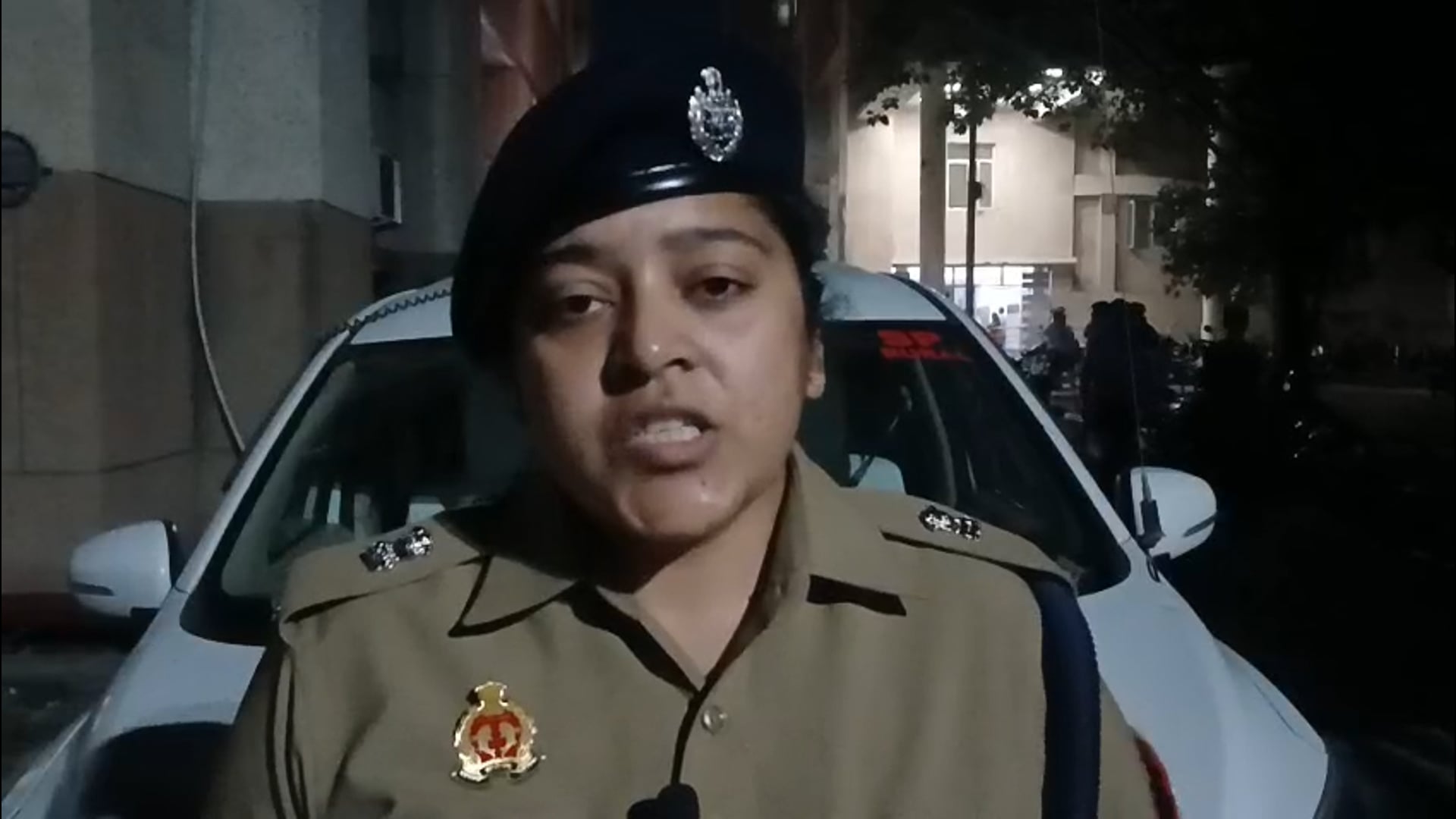 थाना कटरा क्षेत्रान्तर्गत गोली लगने से एक व्यक्ति के घायल होने की घटना व पुलिस द्वारा कृत कार्यवाही के सम्बन्ध में अपर पुलिस अधीक्षक ग्रामीण की बाइट।