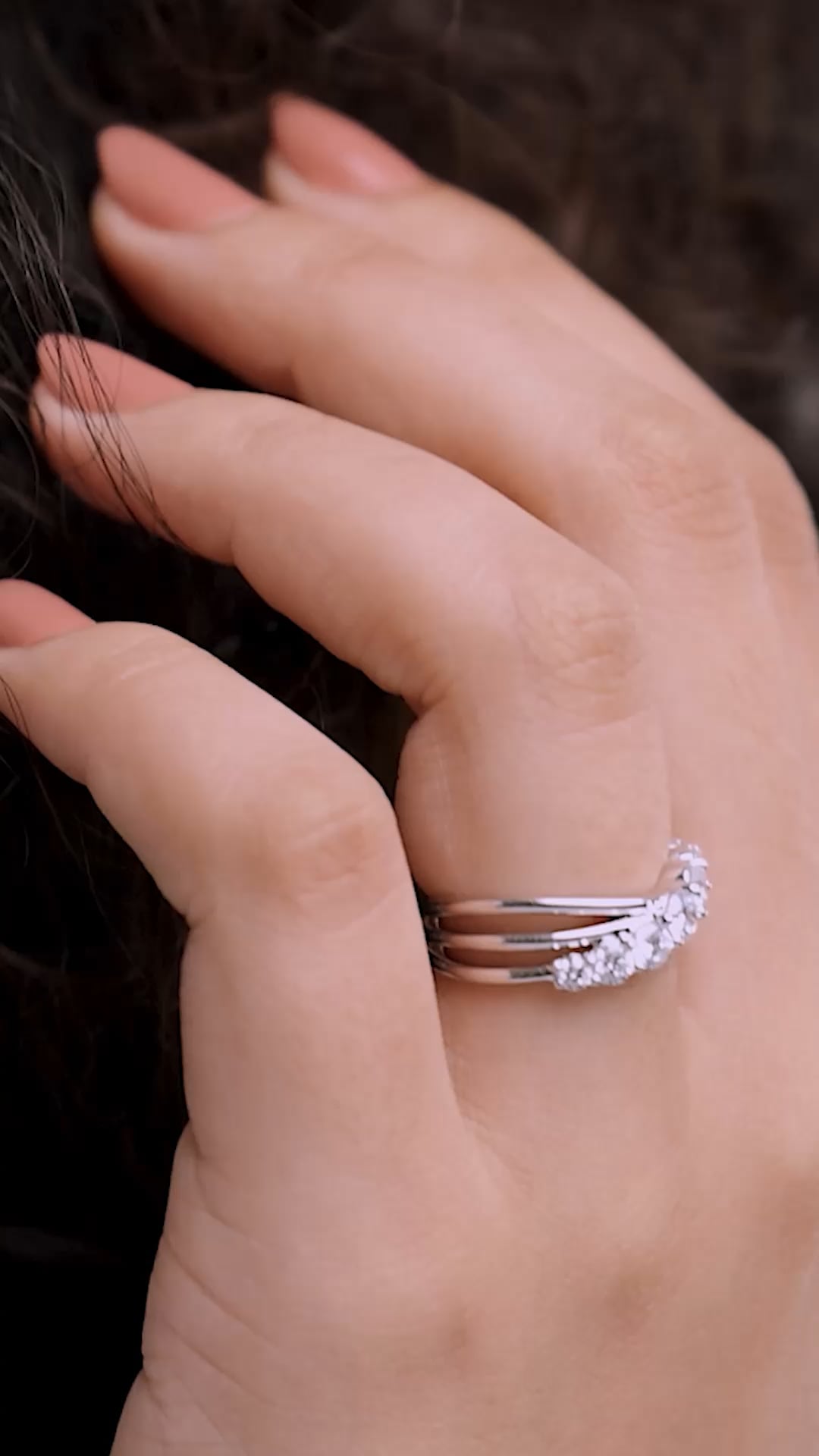 product video 2 for 1 ctw Round Lab Grown Diamond Seven-Stone Crossover Band