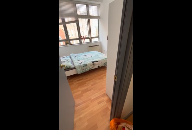 Fully Furnished Room for Rent  Main Photo