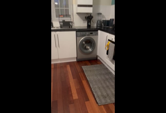 Female Lodger: Quiet home from home Main Photo