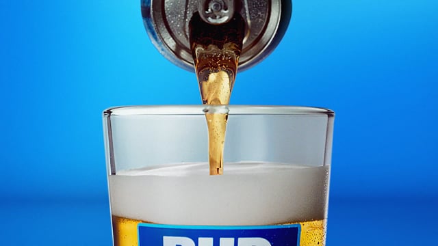 deVine Voices Native French Canadian Female Voiceover Bud Light Commercial