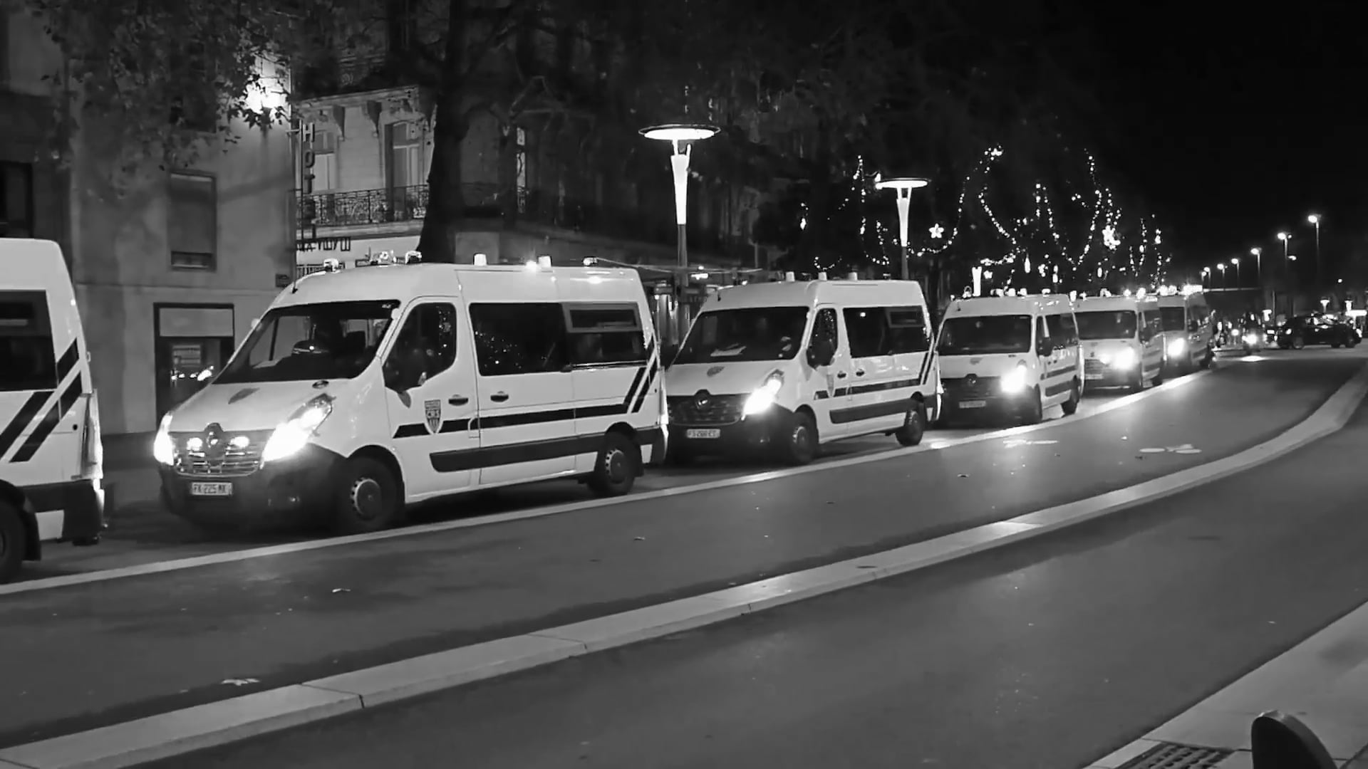 11 - Trois c'est non négociable