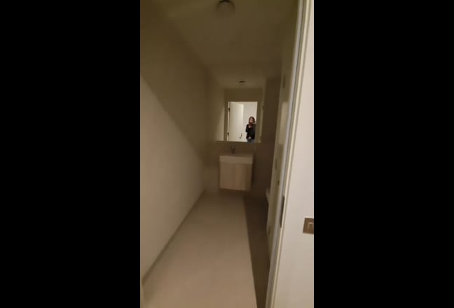 URGENT- Bright Double Room (Girls Only) Main Photo