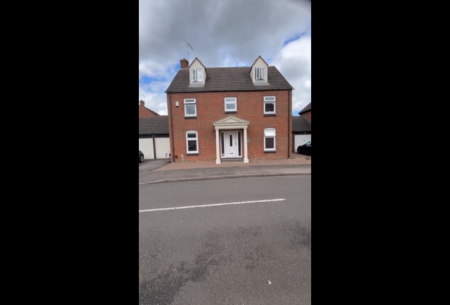Warwick Gates Rooms Main Photo