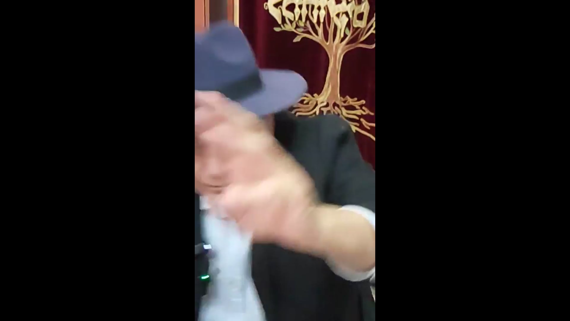 על מים ושמים ועל תדרים ועל כל מה שקורה כשלא הולכים בחוקות הבורא