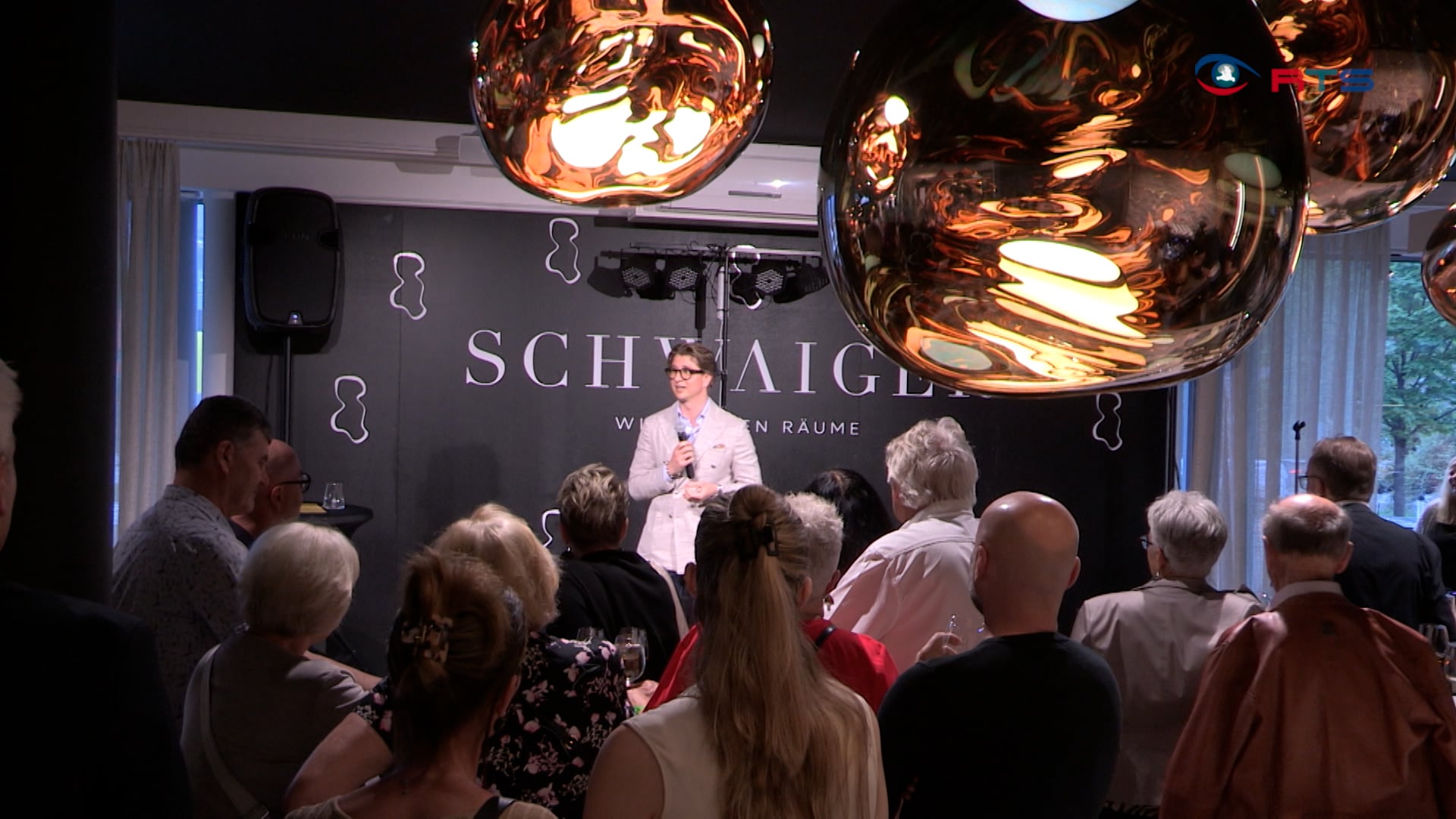 40-jahre-wohnstudio-schwaiger-in-zell-am-see