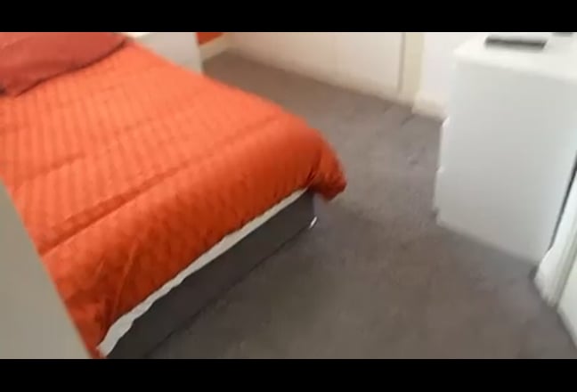 43 UDS - Double room with en-suite available  Main Photo