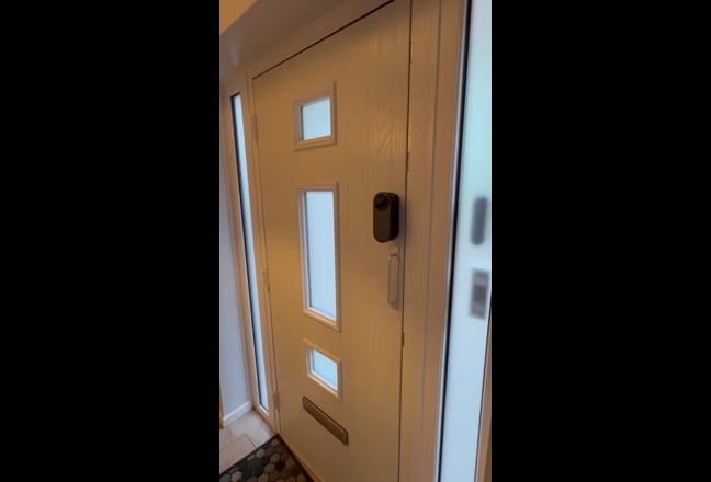 Spacious double room close to station Main Photo