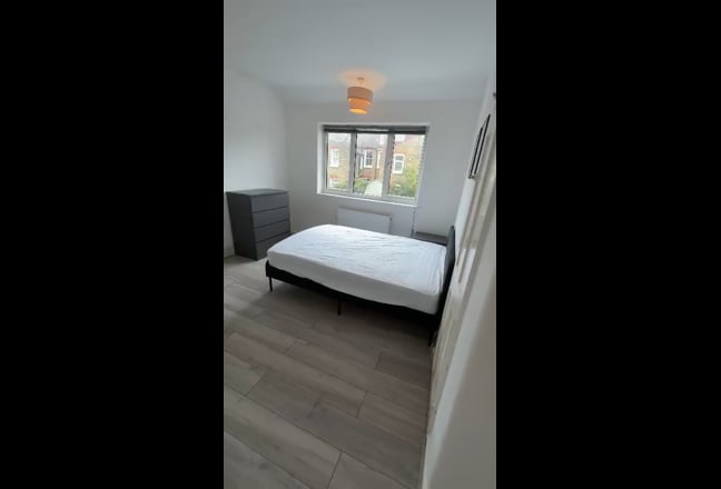 Double Room | Tooting | &pound;1100 Main Photo