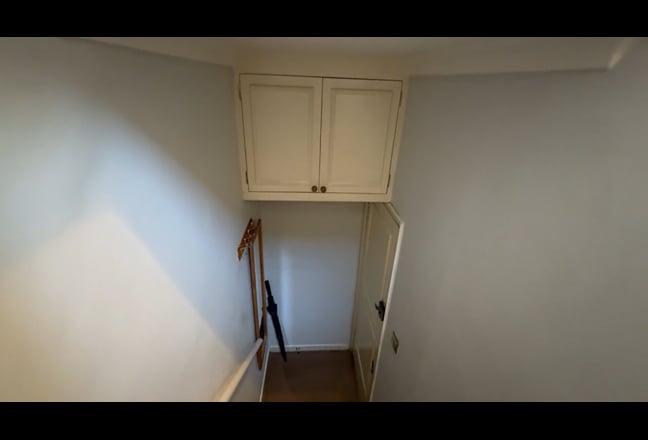 * Whole 2 bed flat * Ideal for 2x IC students * Main Photo