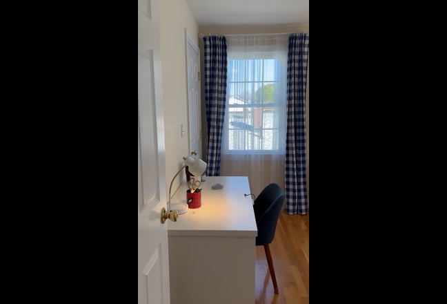 Furnished All-Inclusive Large Private Room  Main Photo