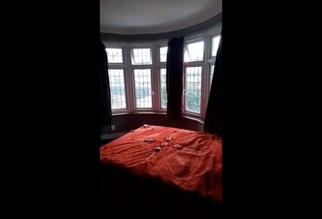 Shared rooms available for 2 bedroom house Main Photo