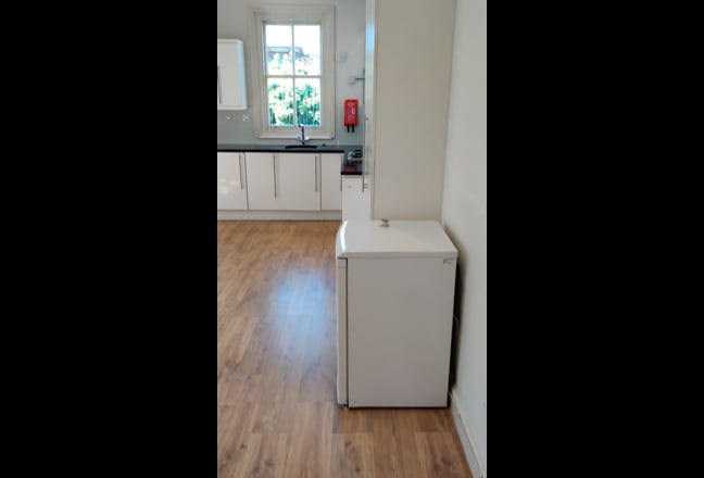 Double Bedroom in Kensal Rise (Imperial Students) Main Photo