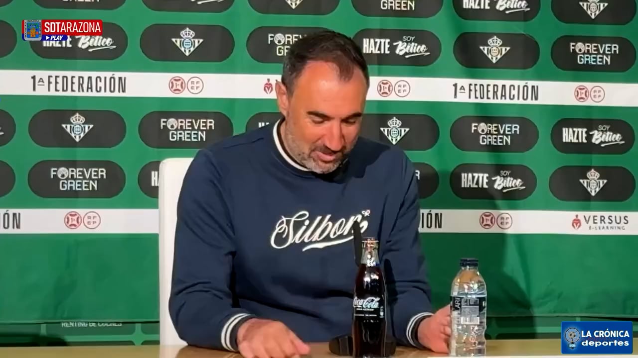JUANMA BARRERO (Entrenador Tarazona) Betis Deportivo 3-0 SD Tarazona / J37 - 1ª RFEF G2 / Fuente: SD Tarazona
