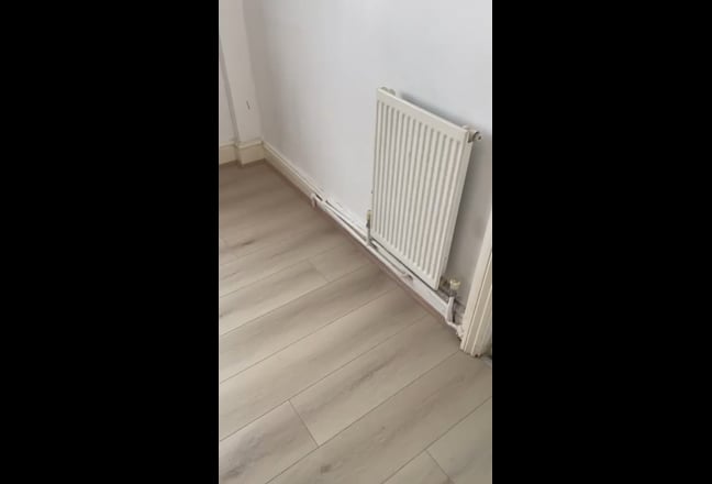 Double bedroom near Upney station Main Photo