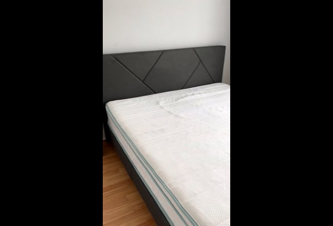 Super King size double bedroom  Main Photo