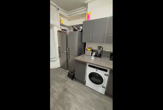Room Available to Rent over the summer  Main Photo