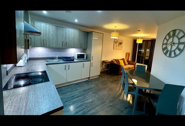 Spacious Two Double Bedroom Flat Main Photo