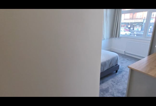 New Huge ensuite 1min to station | Bills Included  Main Photo