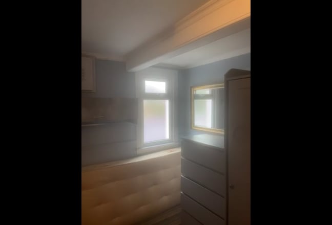  Double room tv wi fi fully furnished cctv house c Main Photo
