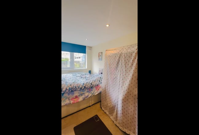 ☀️Large Ensuite. 1 flatmate only,balcony & storage Main Photo