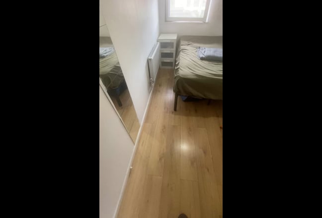 Sublet Room for 3 Months Main Photo