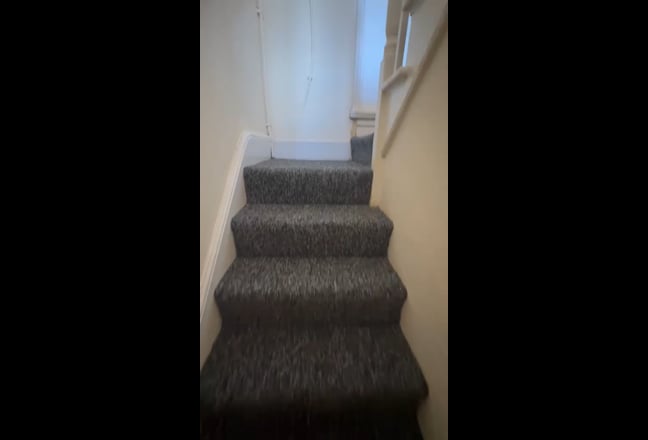 Spacious top floor Victorian Conversion  Main Photo