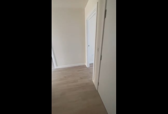 Single room available in ilford in a modern house Main Photo
