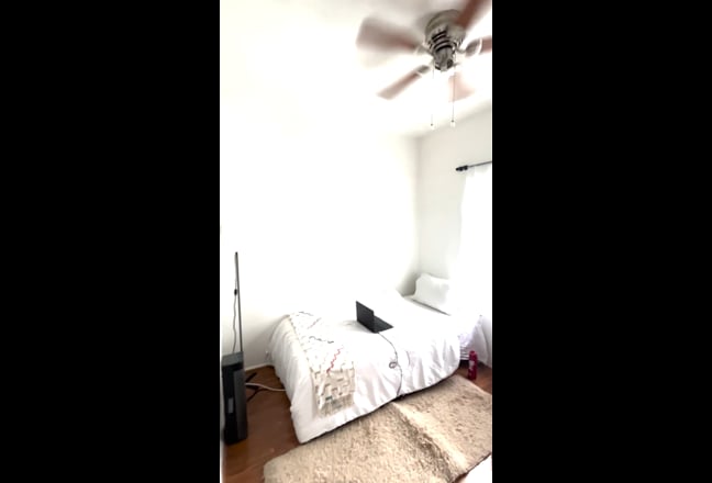 Private Room near Lorimer L stop, 600/week OBO Main Photo