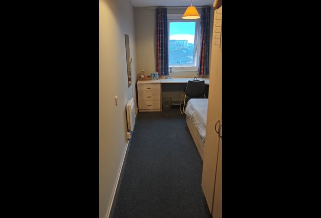 UofG Blackfriars Classic Ensuite Takeover Main Photo
