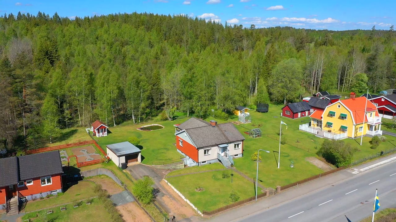6 rum Villa på Albert Engströms väg 13 Hult Eksjö kommun - video
