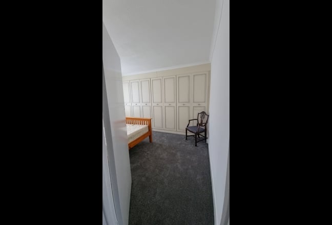 Large Double + Small Room in Calm Family Home – N1 Main Photo