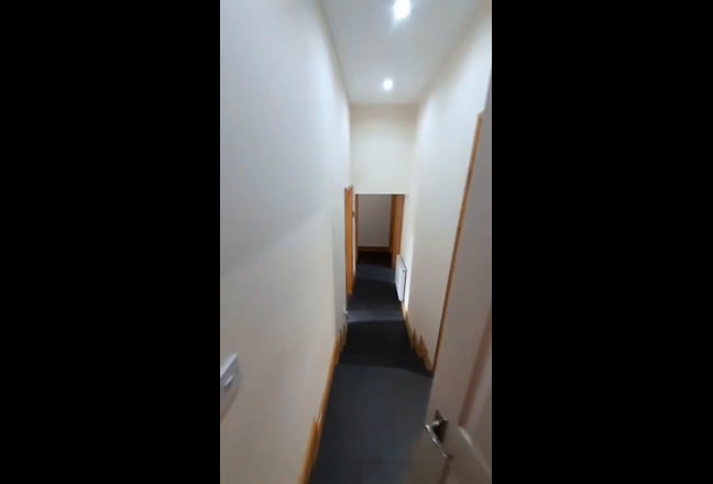 2 Rooms, 100m from TQ Harbor and Town Centre Main Photo