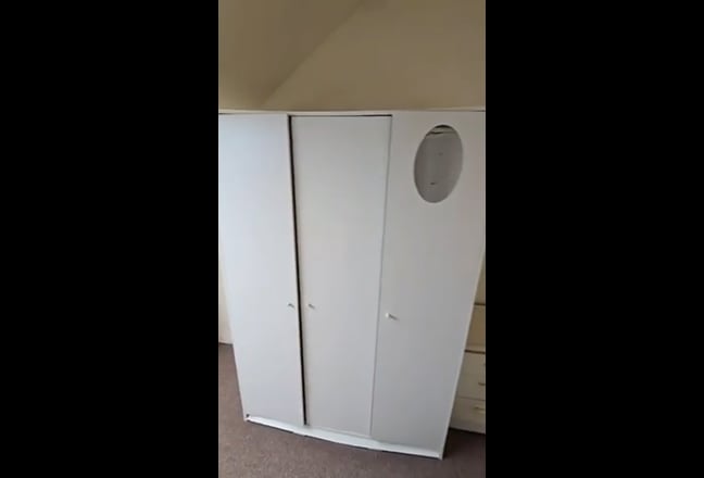 En-suite loft room available in feltham high st. Main Photo