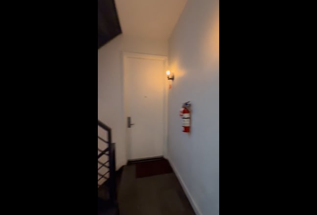 3 rooms available in great 3 bedroom  Main Photo