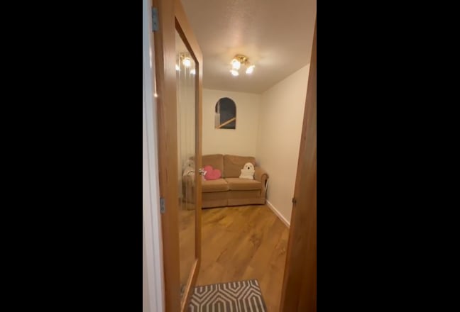 Double Room in Wilmslow  Main Photo