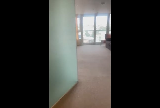 Beautiful En-suite Room in City Center Apartment  Main Photo