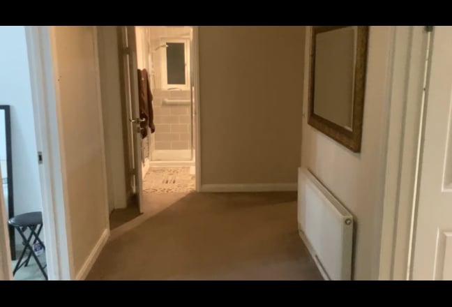 Room in friendly bungalow  Main Photo
