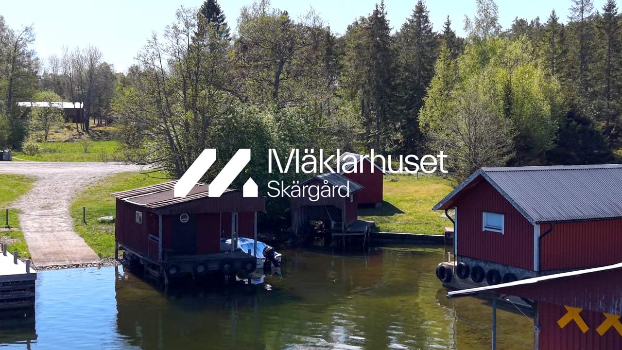 6 rum Vinterbonat fritidshus på Bylehamnsvägen 104 Bylehamn Norrtälje kommun - video