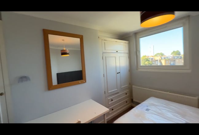 ALL inclusive summer short let in Zone 1  Main Photo
