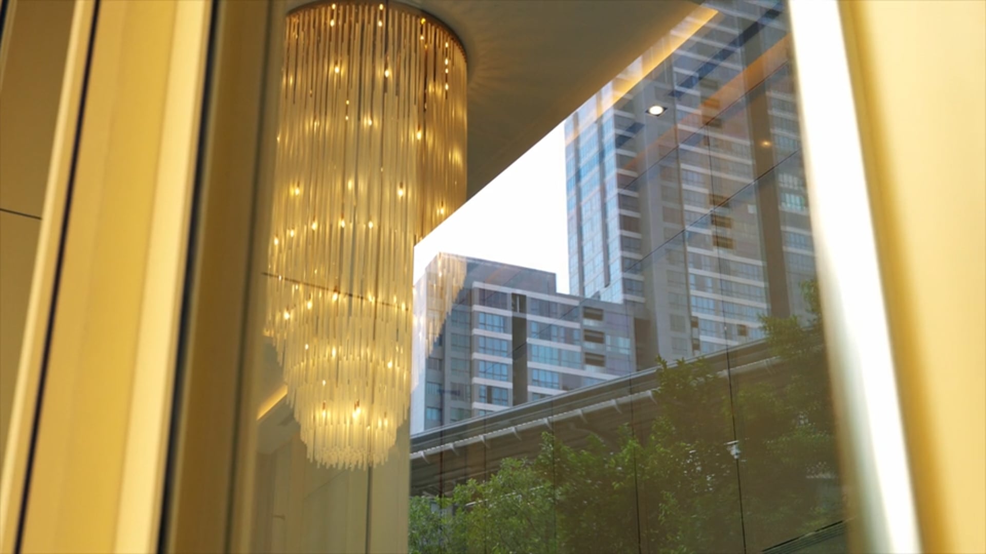 [RE] The Signature of Serenity - Q1 Sukhumvit