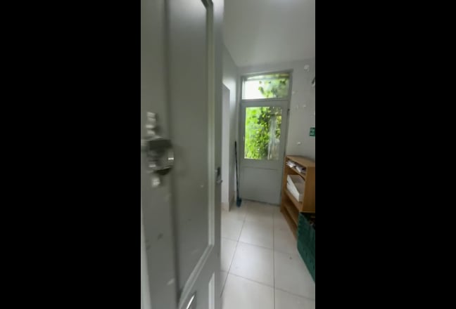 Stunning 1 bed flat Drewstead Road Streatham Hill Main Photo