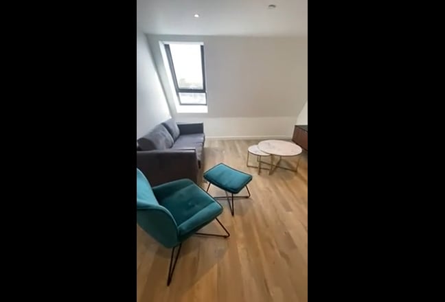1 Ensuite room available JQ Main Photo